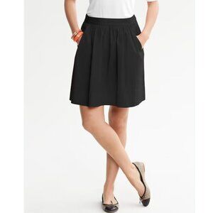 Old Navy fit and flare side button skirt with pockets sz6